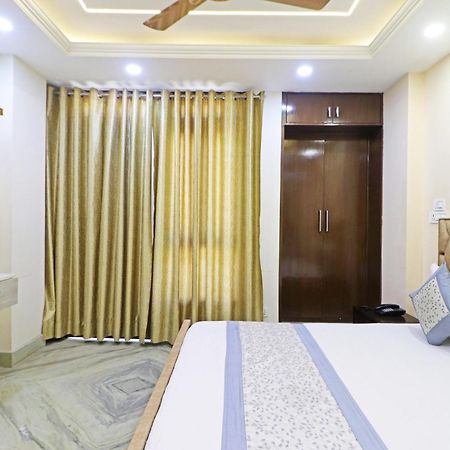 Hotel Samrat Residency 10 Mints Walking Distance Nizamuddin Railway Station Nueva Delhi Exterior foto