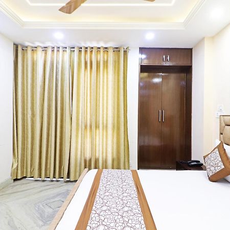 Hotel Samrat Residency 10 Mints Walking Distance Nizamuddin Railway Station Nueva Delhi Exterior foto