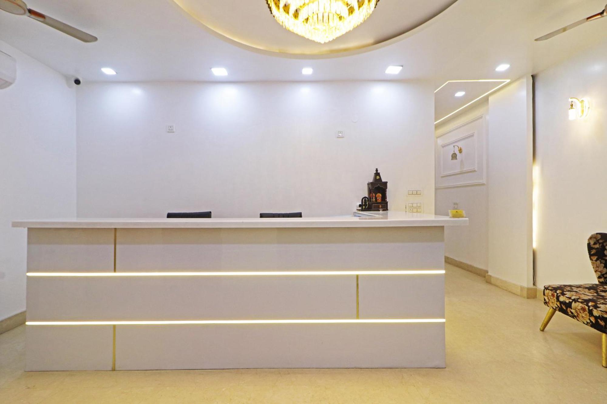 Hotel Samrat Residency 10 Mints Walking Distance Nizamuddin Railway Station Nueva Delhi Exterior foto