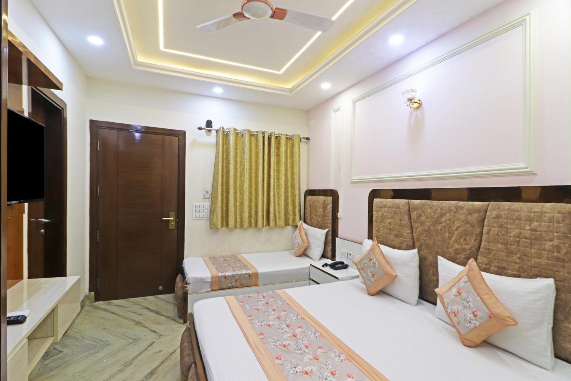 Hotel Samrat Residency 10 Mints Walking Distance Nizamuddin Railway Station Nueva Delhi Exterior foto