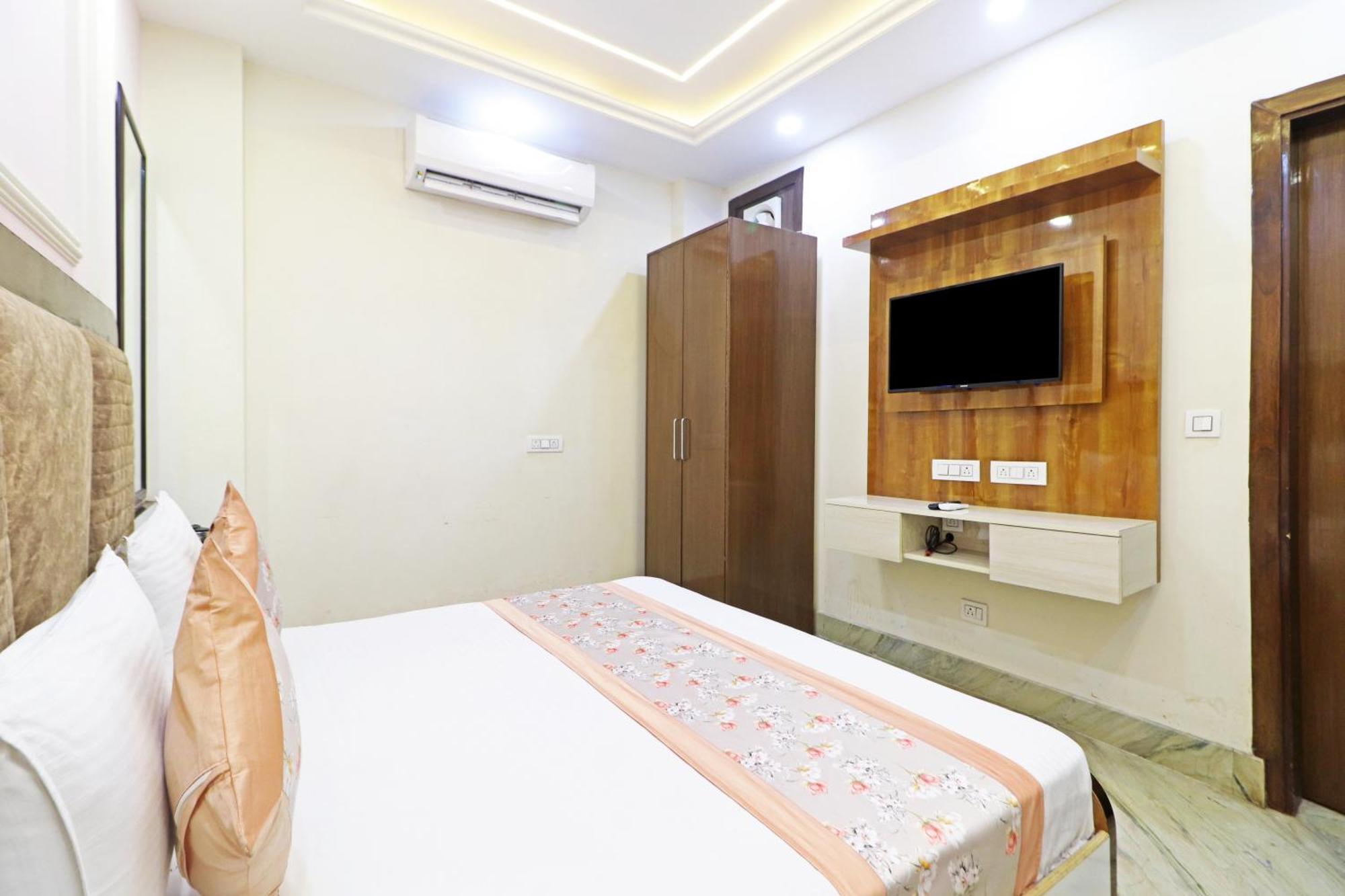 Hotel Samrat Residency 10 Mints Walking Distance Nizamuddin Railway Station Nueva Delhi Exterior foto