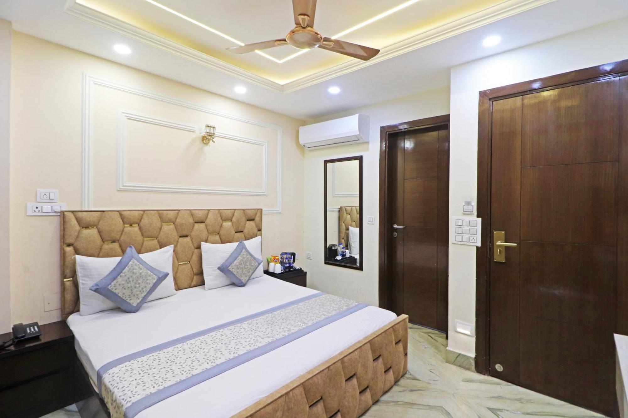 Hotel Samrat Residency 10 Mints Walking Distance Nizamuddin Railway Station Nueva Delhi Exterior foto