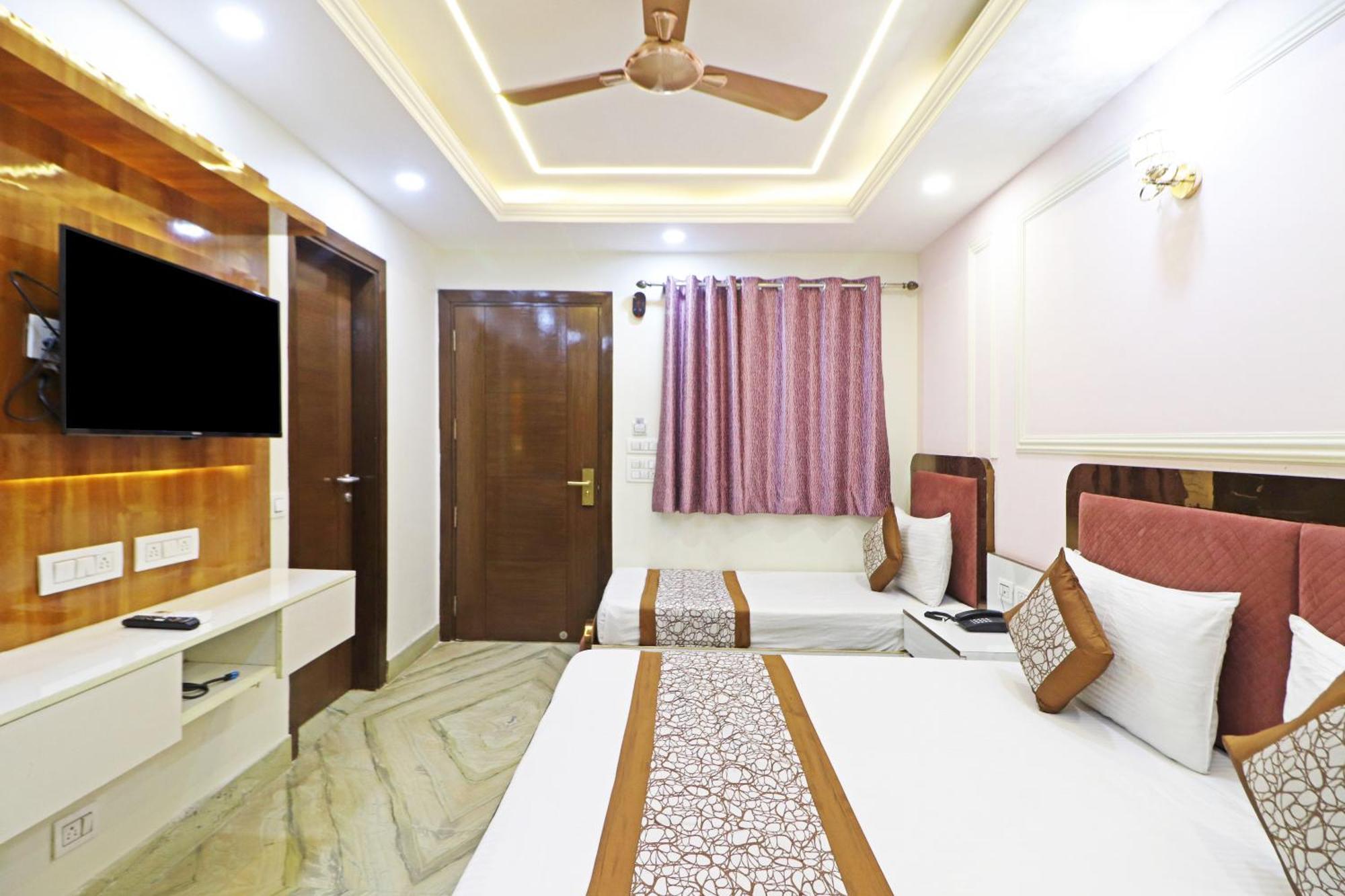 Hotel Samrat Residency 10 Mints Walking Distance Nizamuddin Railway Station Nueva Delhi Exterior foto