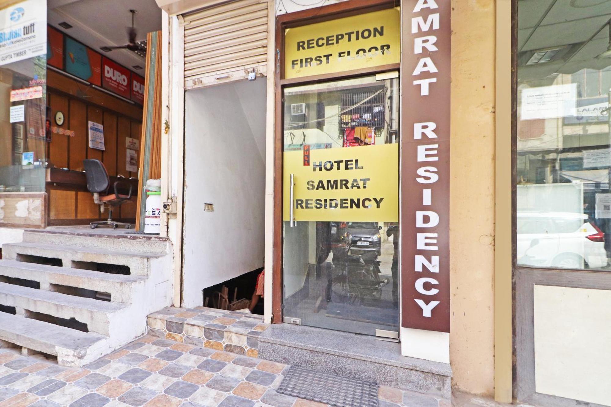 Hotel Samrat Residency 10 Mints Walking Distance Nizamuddin Railway Station Nueva Delhi Exterior foto