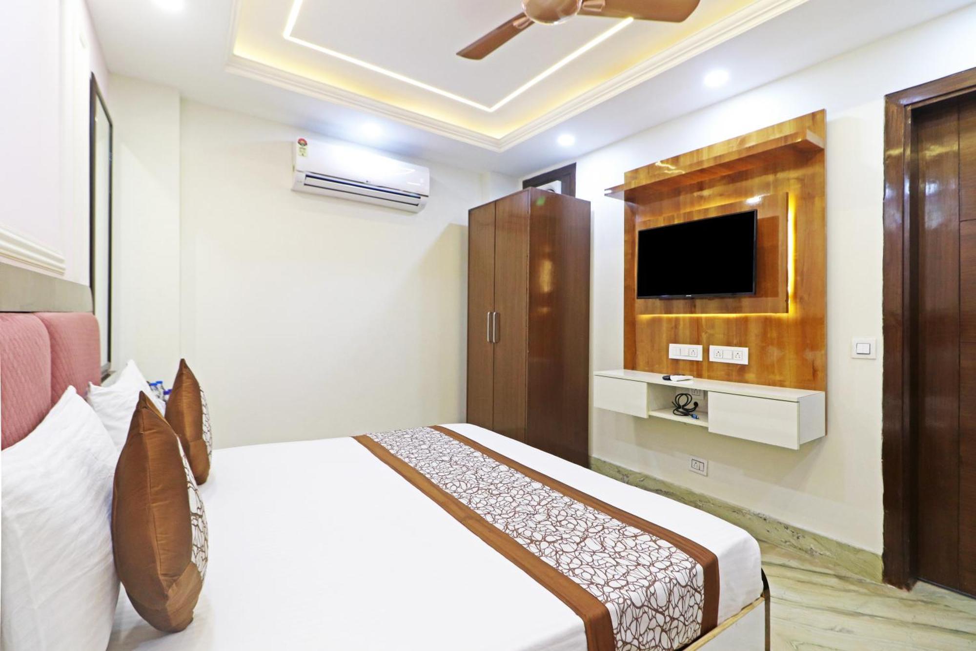 Hotel Samrat Residency 10 Mints Walking Distance Nizamuddin Railway Station Nueva Delhi Exterior foto