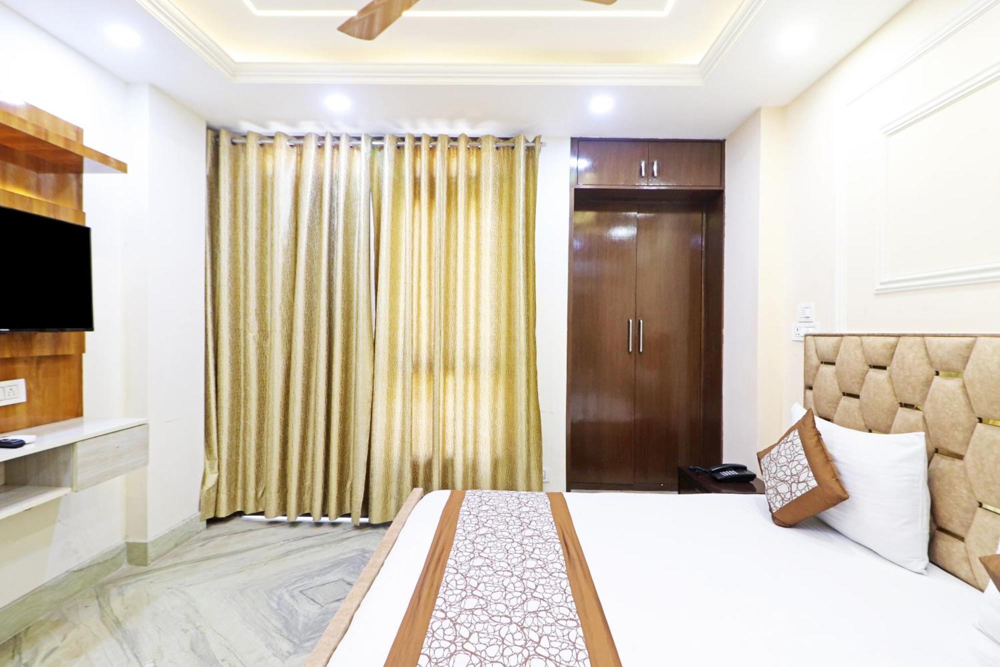 Hotel Samrat Residency 10 Mints Walking Distance Nizamuddin Railway Station Nueva Delhi Exterior foto