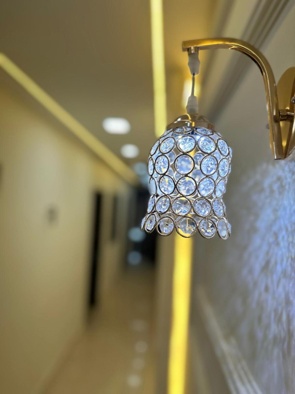 Hotel Samrat Residency 10 Mints Walking Distance Nizamuddin Railway Station Nueva Delhi Exterior foto